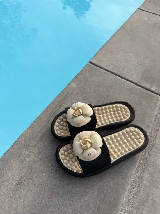 CHANEL Shoes - CHANEL Black Slide pool beach Sandals with Cream Camellia Accent CC Logo size 38